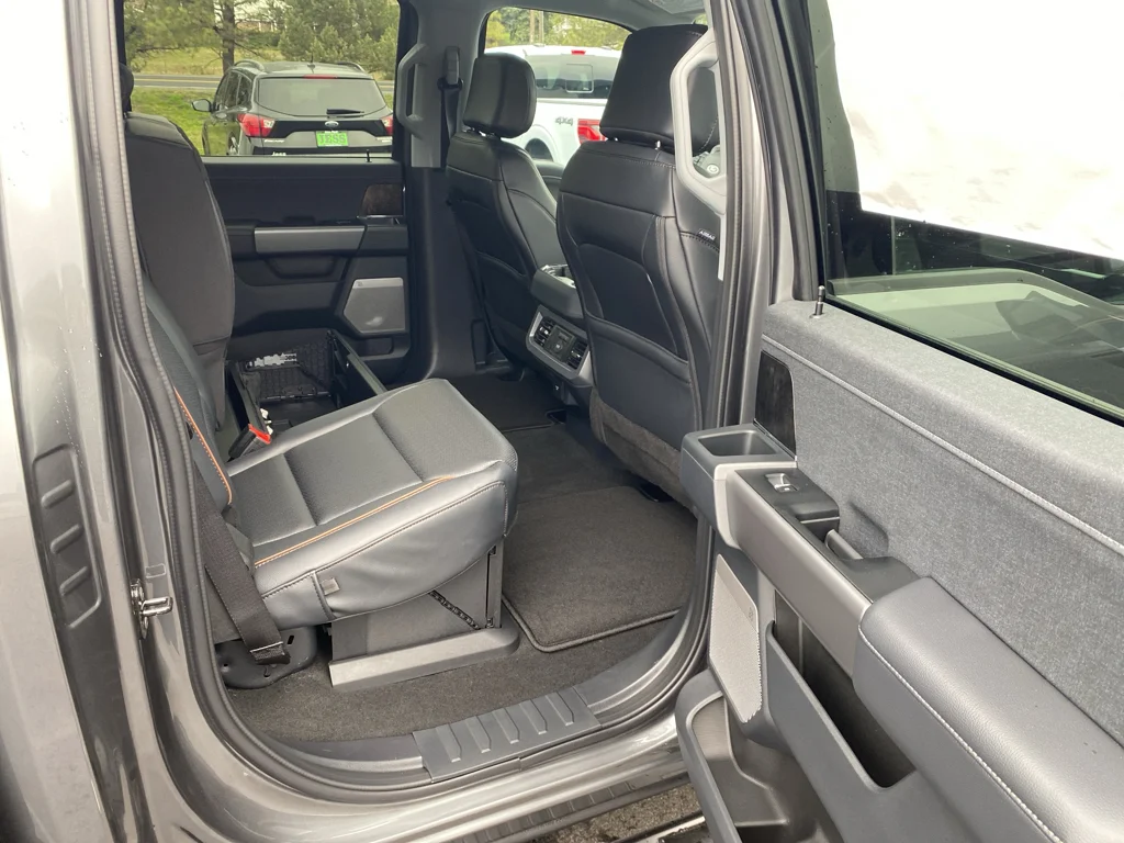 2026 Ford F-350 Super Duty Lariat - Photo 9