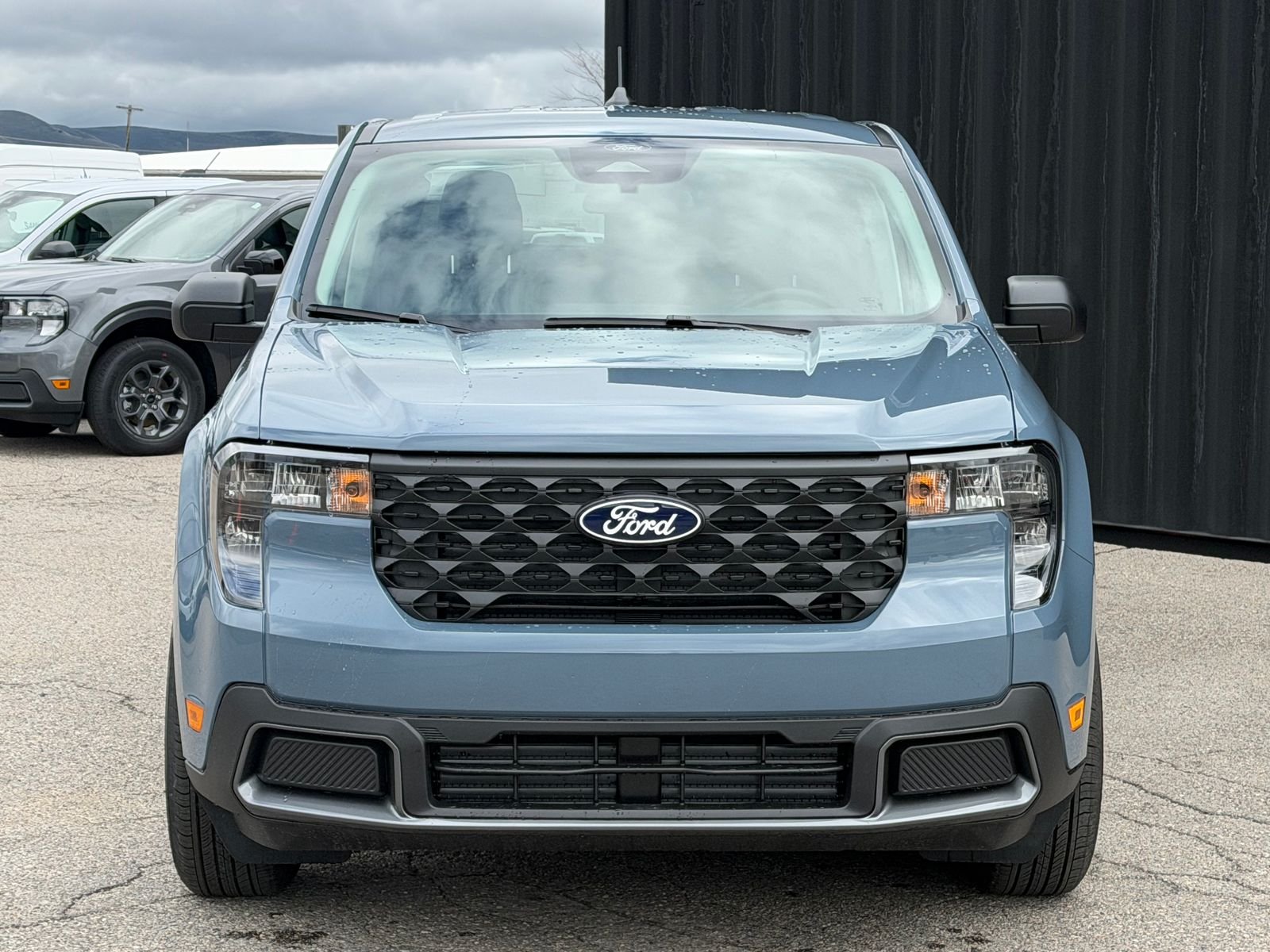 View vehicle photo 2
