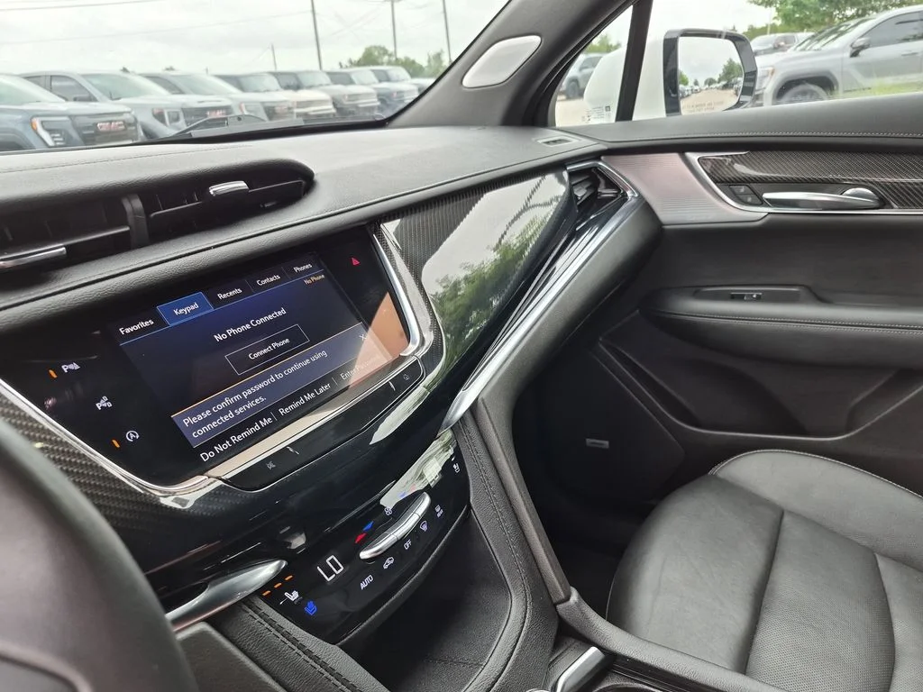 Used 2023 White Cadillac Sport image 27