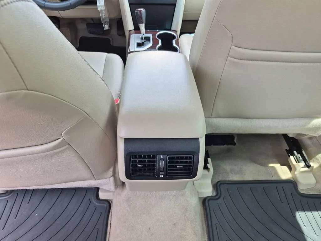 Used 2014 Red Toyota XLE image 13