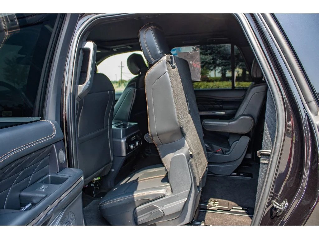 Used 2023 Agate Black Metallic Ford Platinum image 21