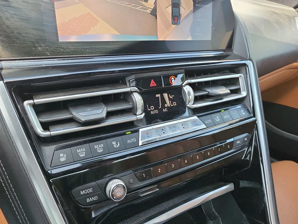 Used 2019 Blue Metallic BMW M850i xDrive image 16