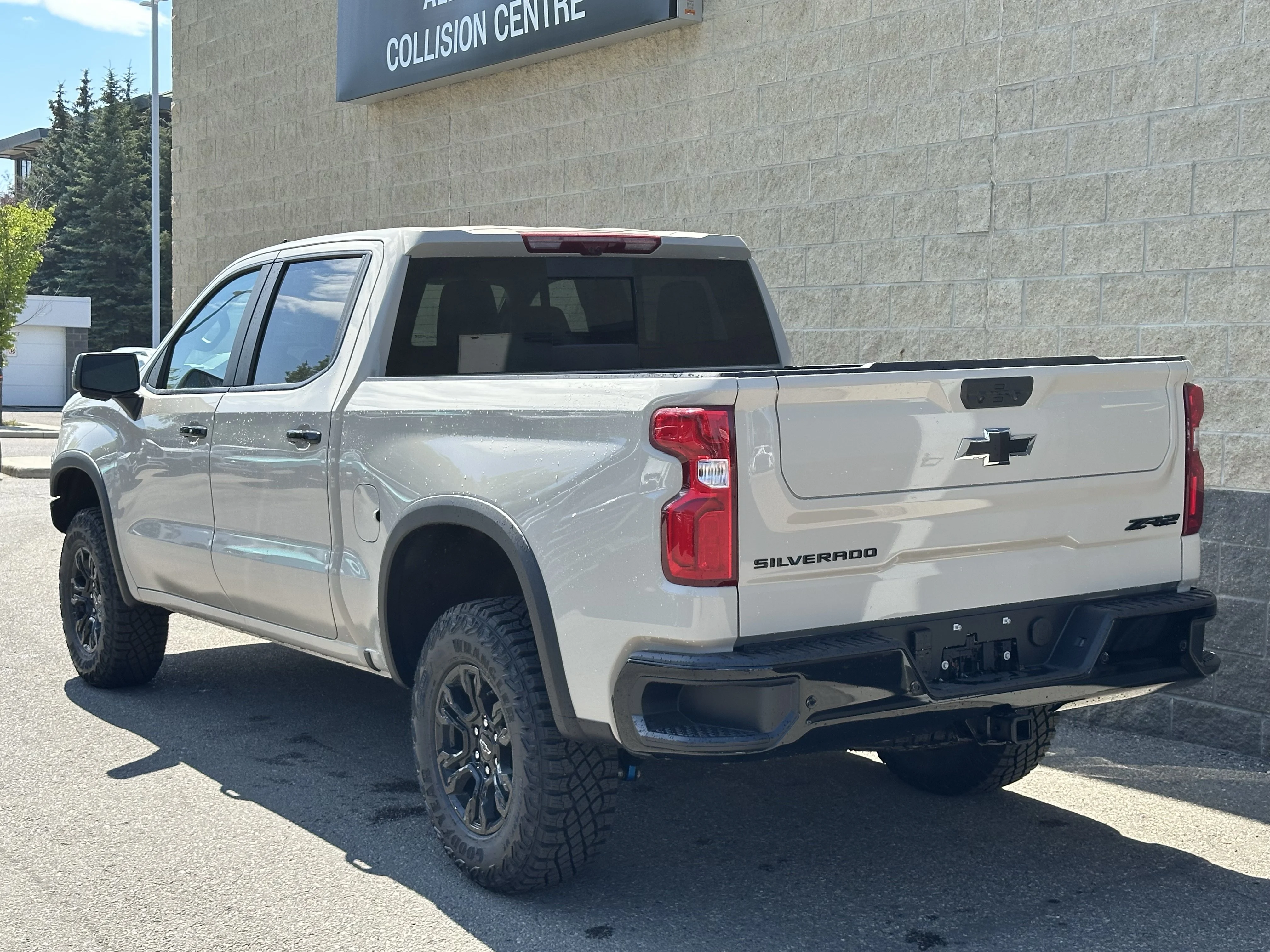 New 2026 White Sands Chevrolet ZR2 image 4