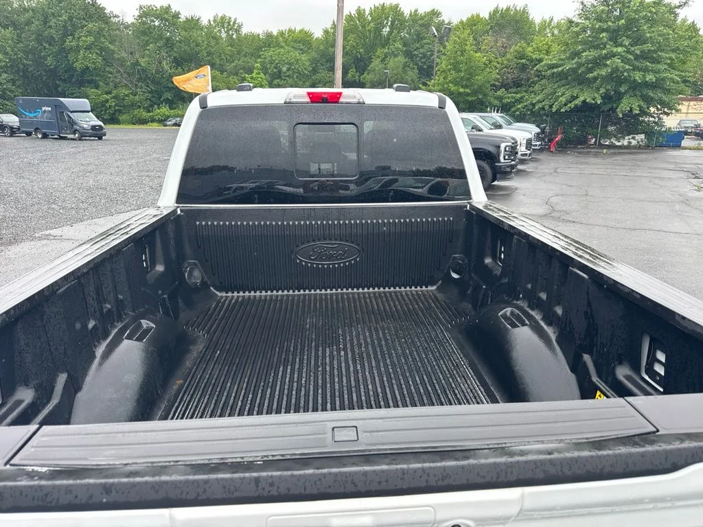 Used 2024 White Ford XLT image 5