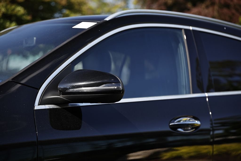 Used 2021 Cosmos Black Metallic Mercedes-Benz GLA 250 image 9