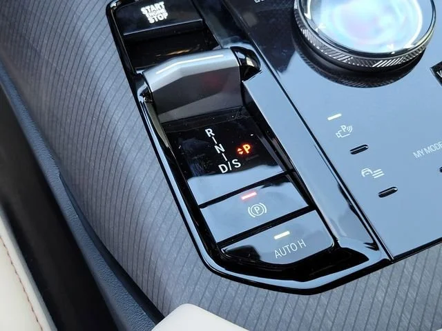 2026 BMW X3 30 - Photo 26