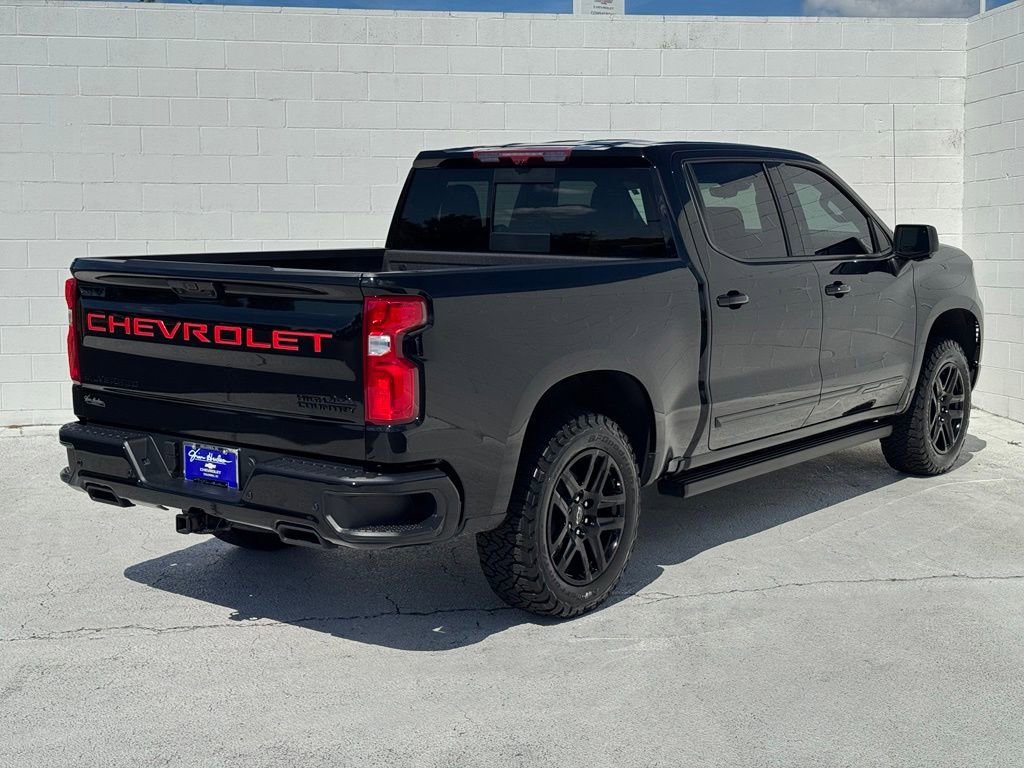 Used 2025 Black Chevrolet High Country image 13