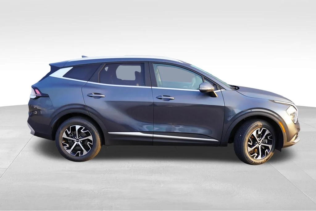 Used 2024 Gravity Gray Kia EX image 3