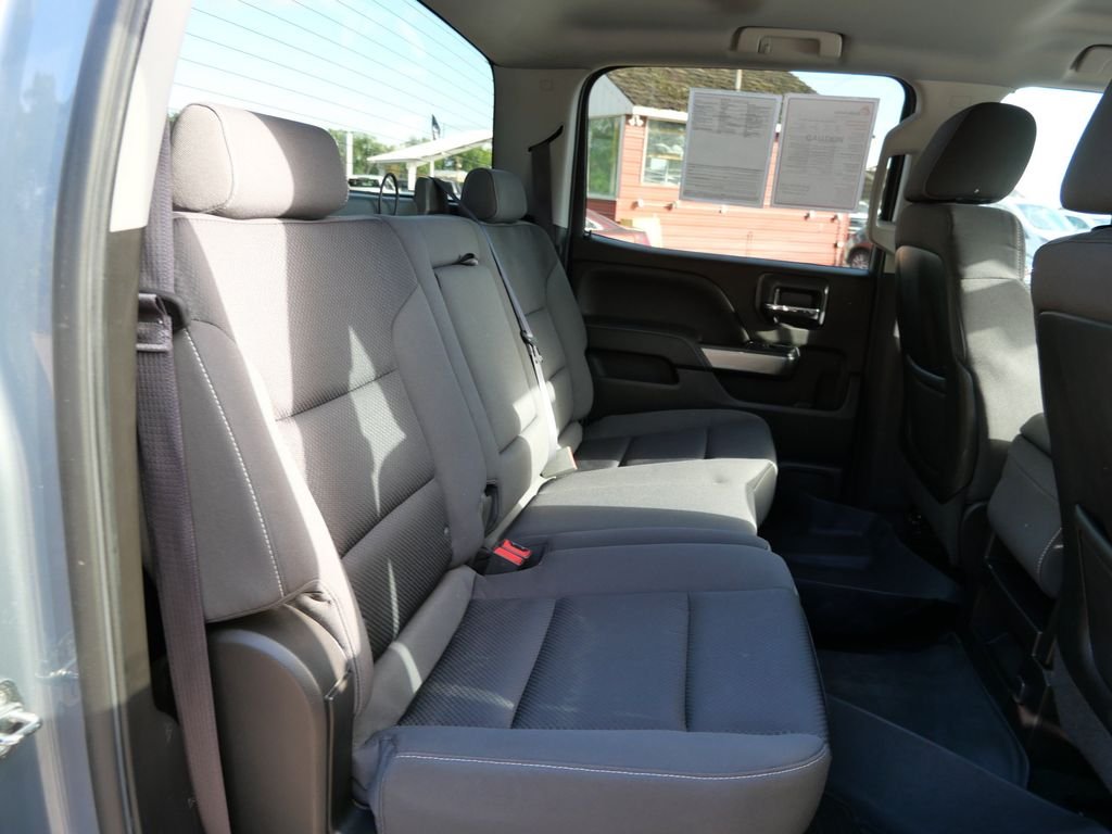 Used 2015 Gray Chevrolet LT image 14