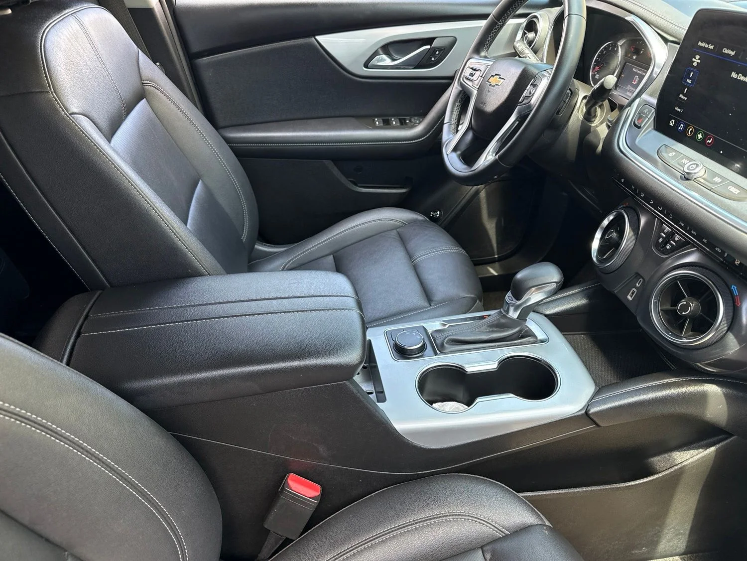 Used 2024 Gray Chevrolet 3LT image 18