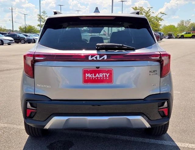 Used 2024 Gray Kia SX image 7