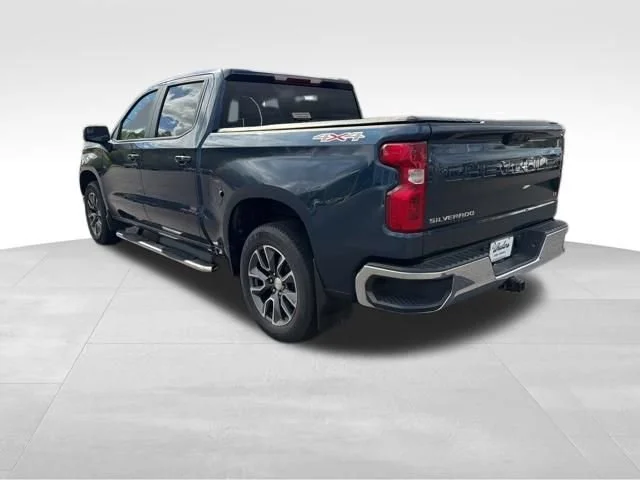 Used 2022 Northsky Blue Metallic Chevrolet LT (2FL) image 3