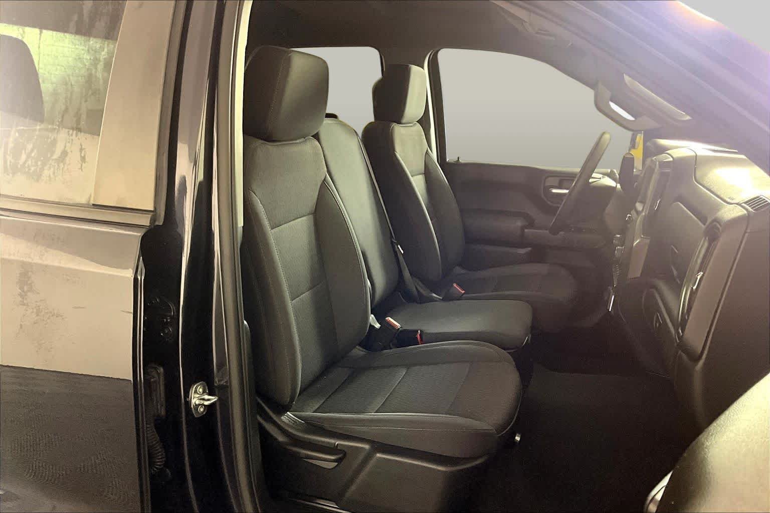 Used 2022 Dark Ash Metallic Chevrolet Custom image 9