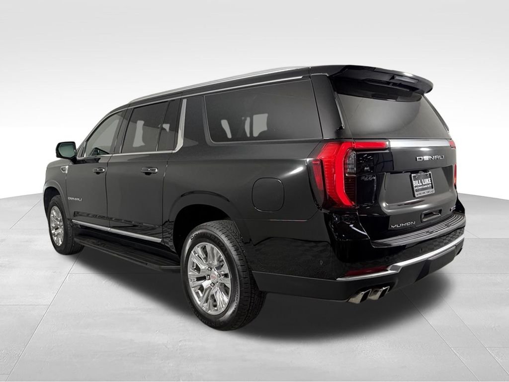 Used 2025 Onyx Black GMC Denali image 8