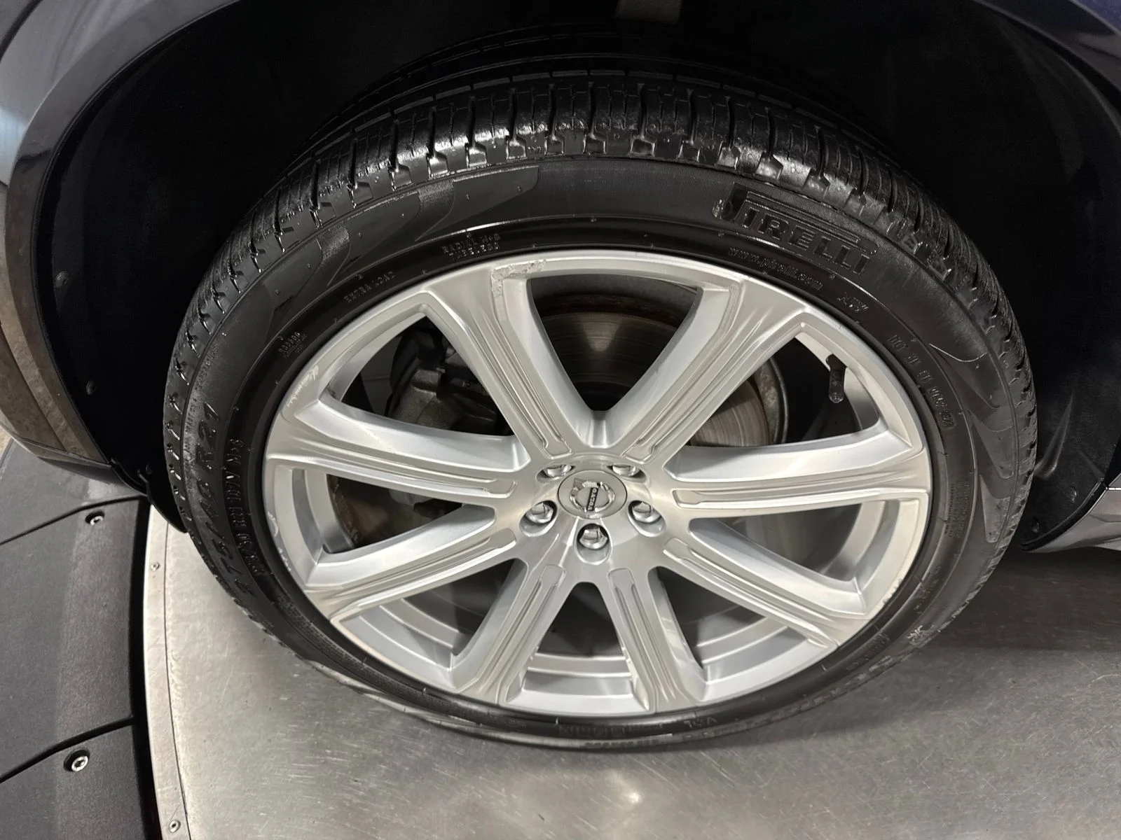 YV4A22PK5K1423538