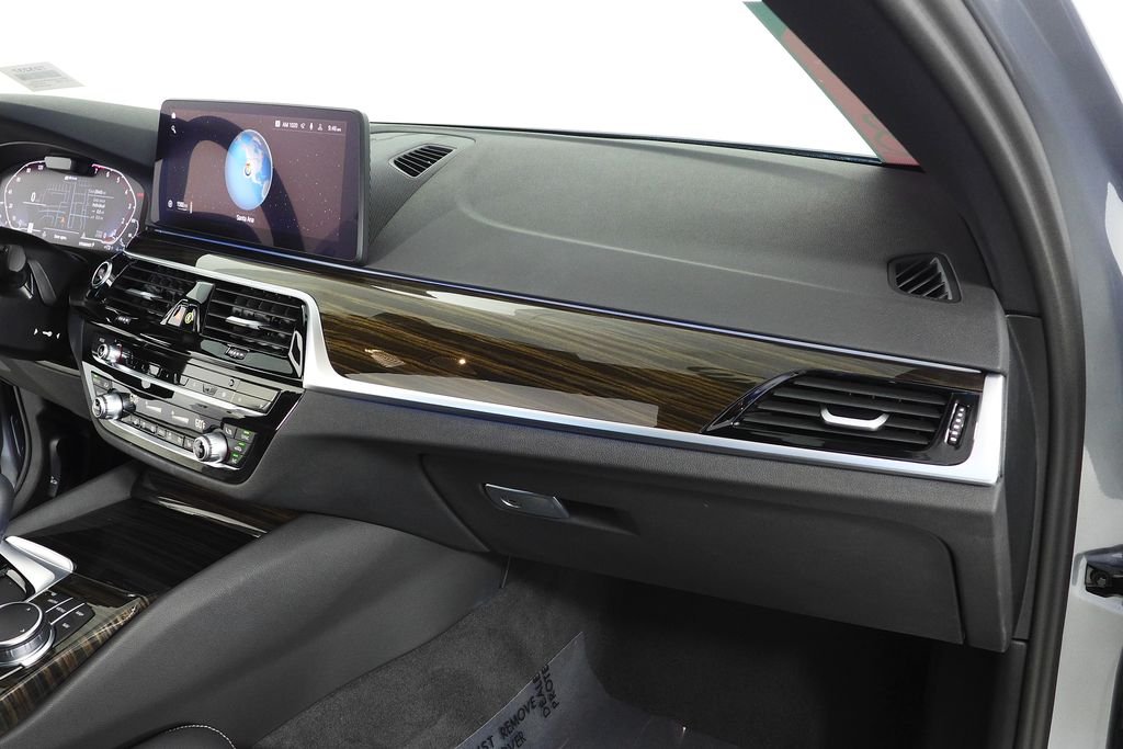 Certified Used 2023 Skyscraper Gray Metallic BMW 530e iPerformance image 14