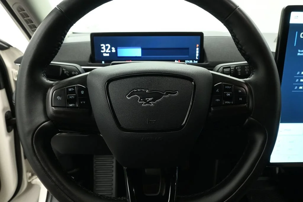 Certified Used 2023 White Ford Select image 11