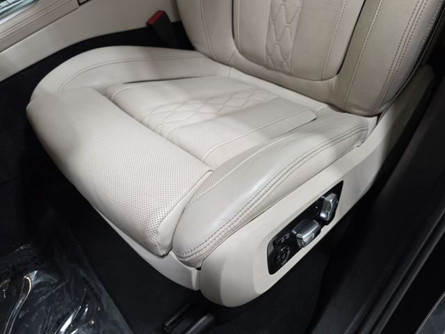 Certified Used 2024 Black Sapphire Metallic BMW xDrive40i image 25