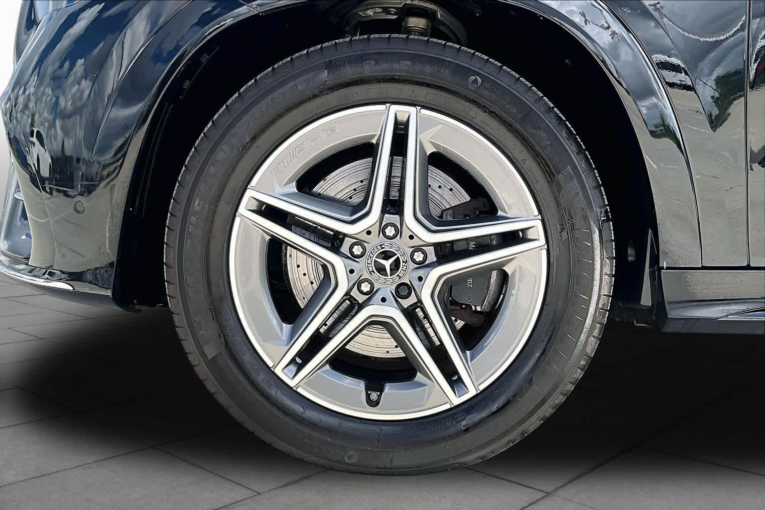 Used 2025 Black Mercedes-Benz GLE 350 image 11