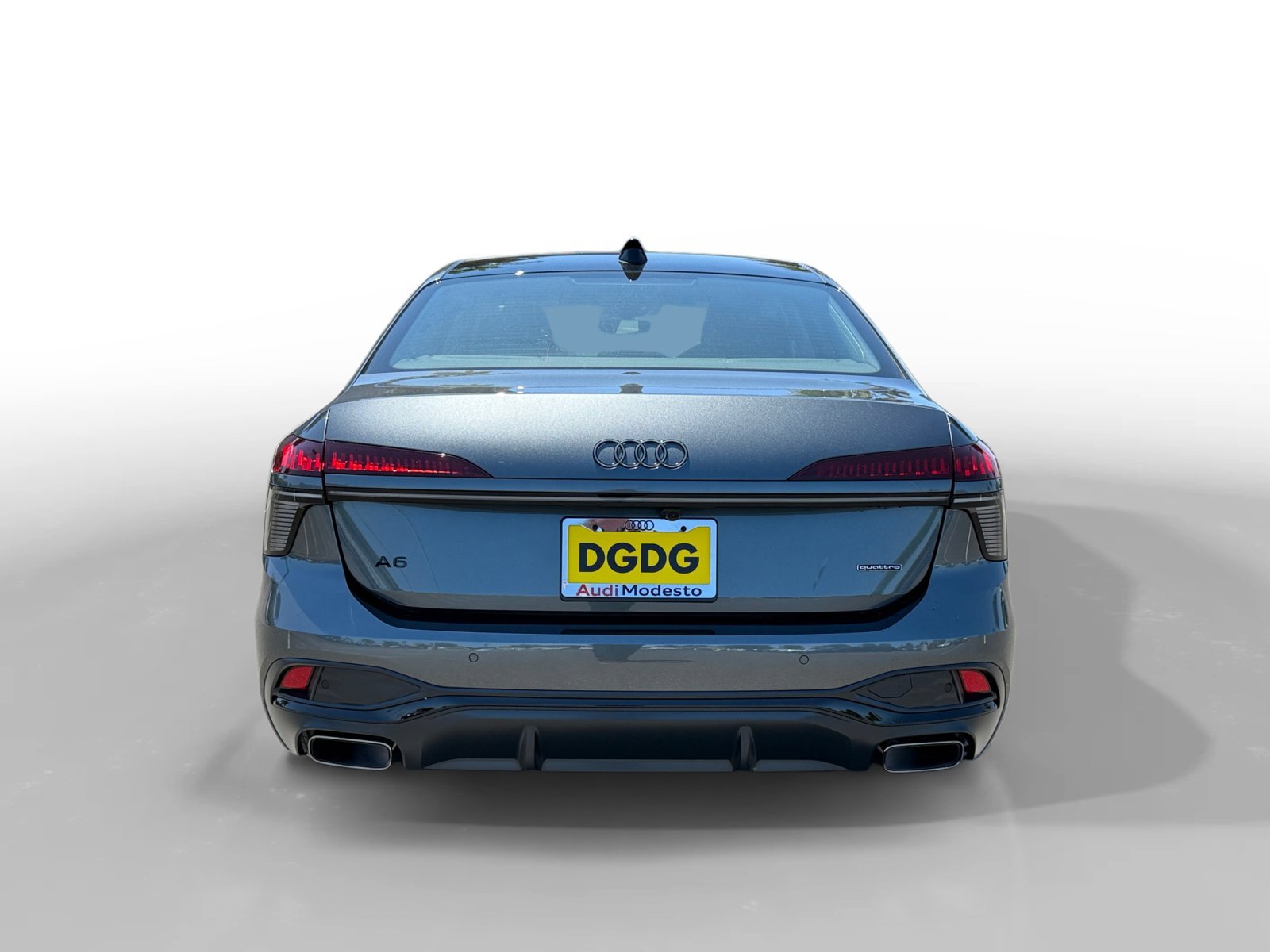 New 2026 Daytona Gray Pearl Effect Audi Premium Plus quattro image 4