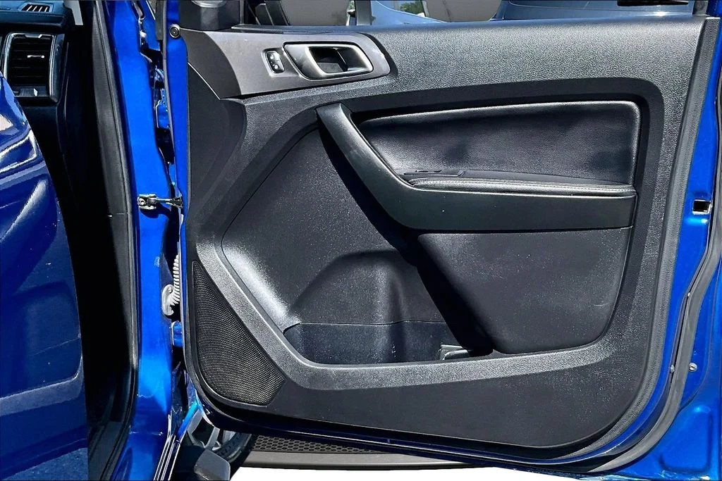 Certified Used 2019 Blue Ford Lariat image 29