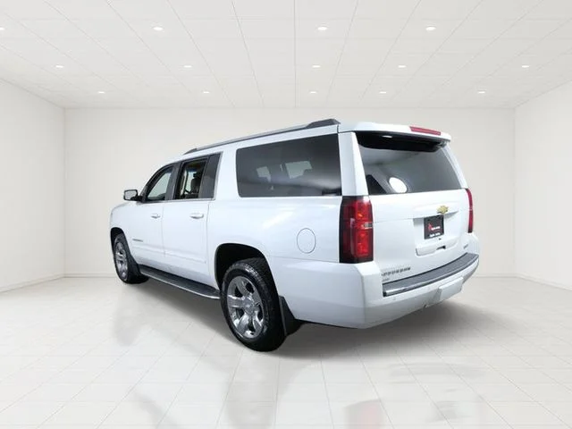 Used 2018 Beige Chevrolet Premier image 4