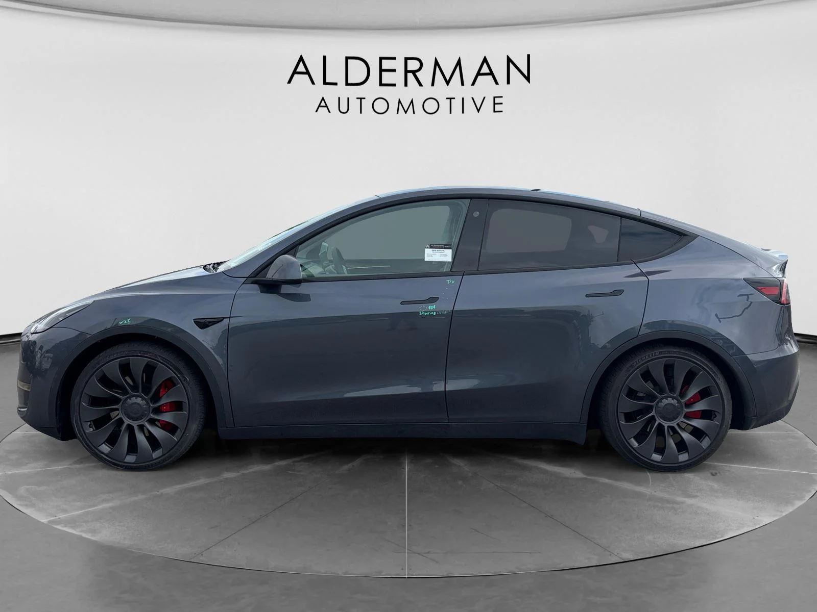 Used 2023  Tesla Performance image 2