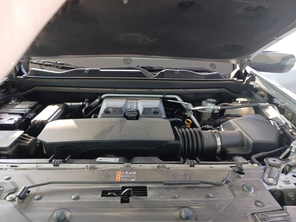 Used 2025 Sterling Gray Metallic Chevrolet WT/LT image 14