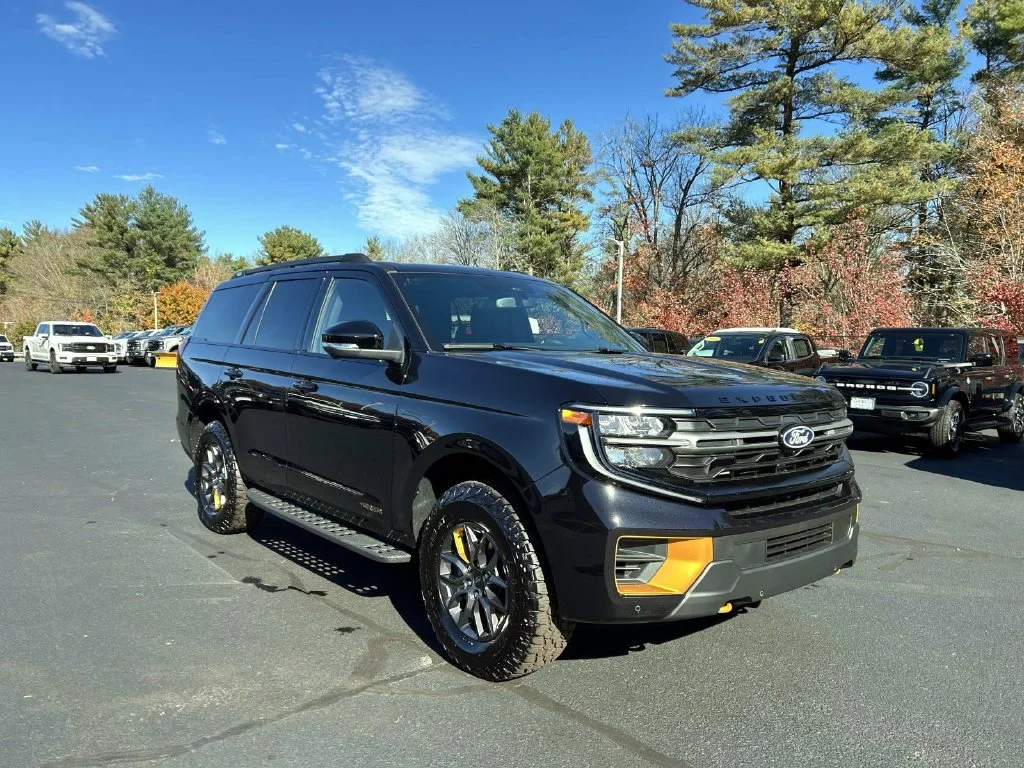 Used 2027 Black Metallic Ford Tremor image 1