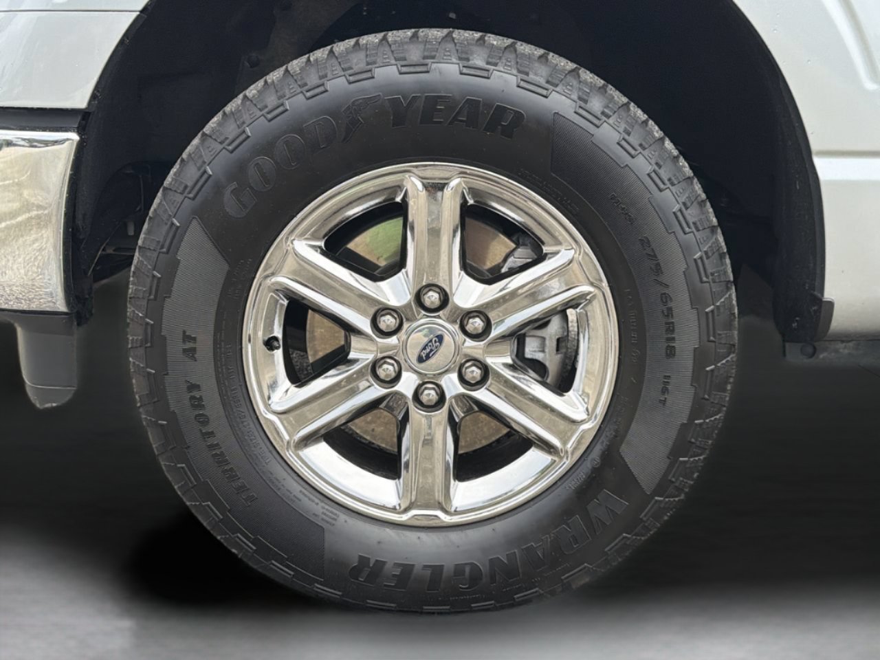 Used 2025 Silver Metallic Ford XLT image 31