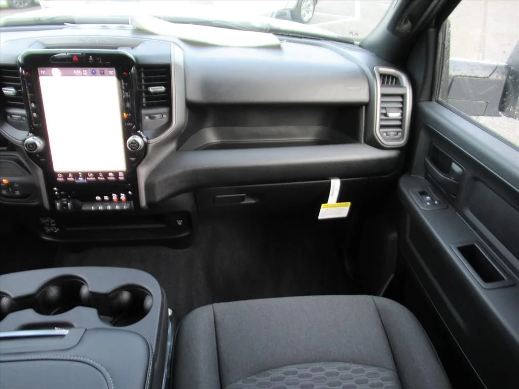 New 2026 Bright White Clearcoat RAM Tradesman image 15