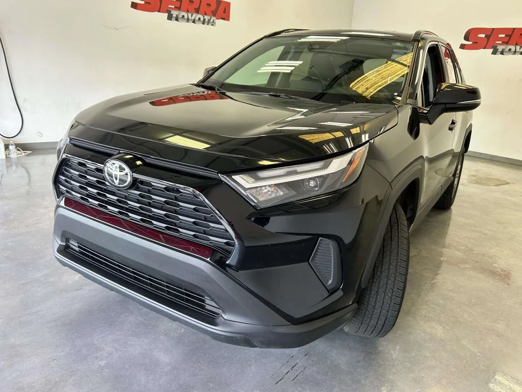 Used 2025 Black Toyota XLE image 7