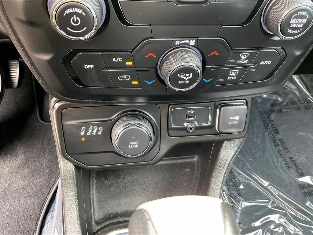 Used 2020 Blue Jeep Limited image 12