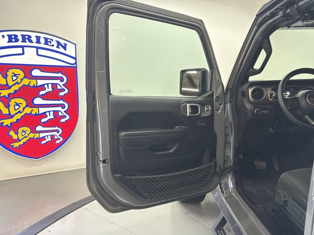Used 2020 Gray Clearcoat Jeep Unlimited Sport S image 12