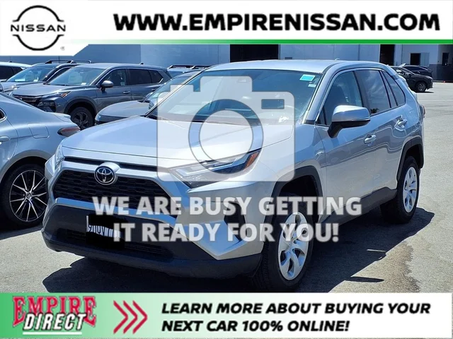 2025 Toyota RAV4 LE