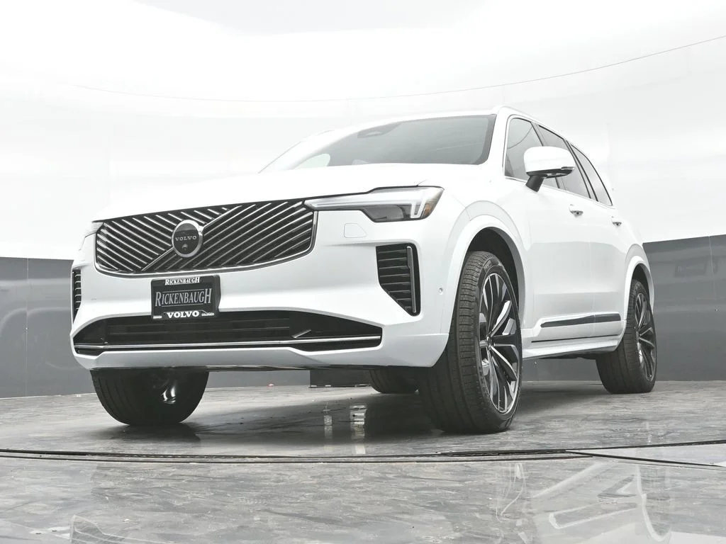 Used 2026 Crystal White Volvo Plus image 24