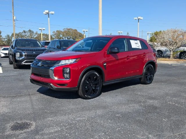 Used 2025 Red Mitsubishi 2.0 LE image 2