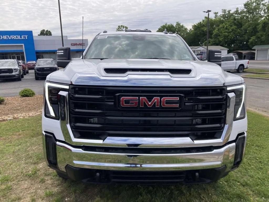 New 2026 Summit White GMC Pro image 9