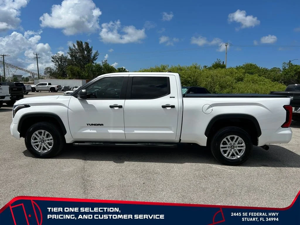 Used 2025 White Toyota SR5 image 4