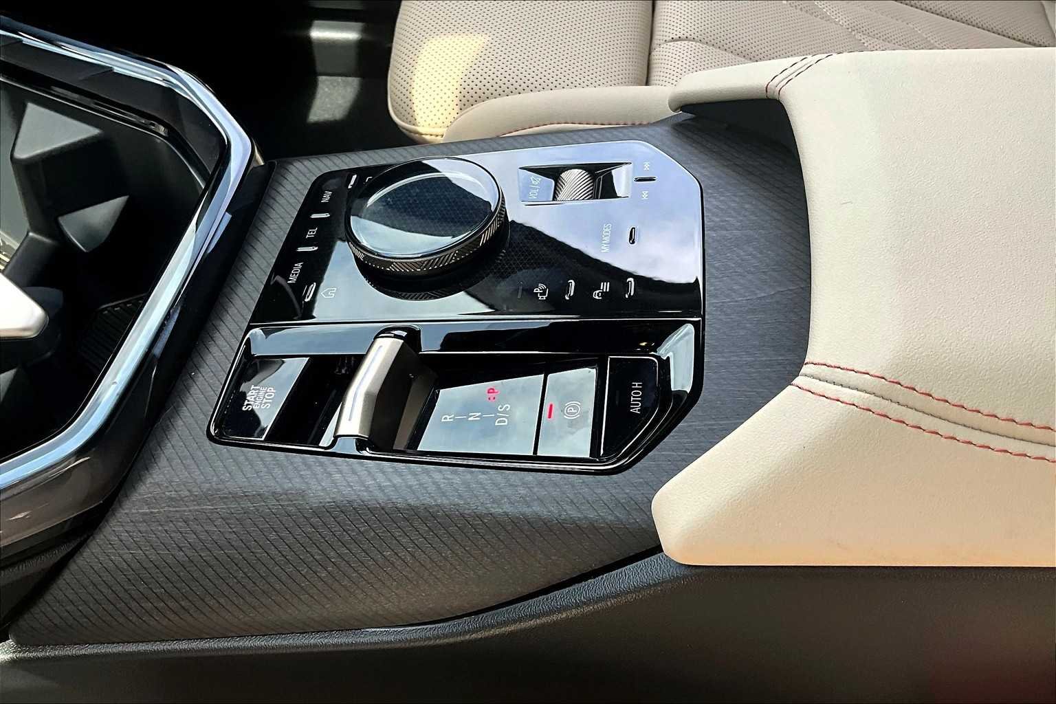2025 BMW X3 30 - Photo 7