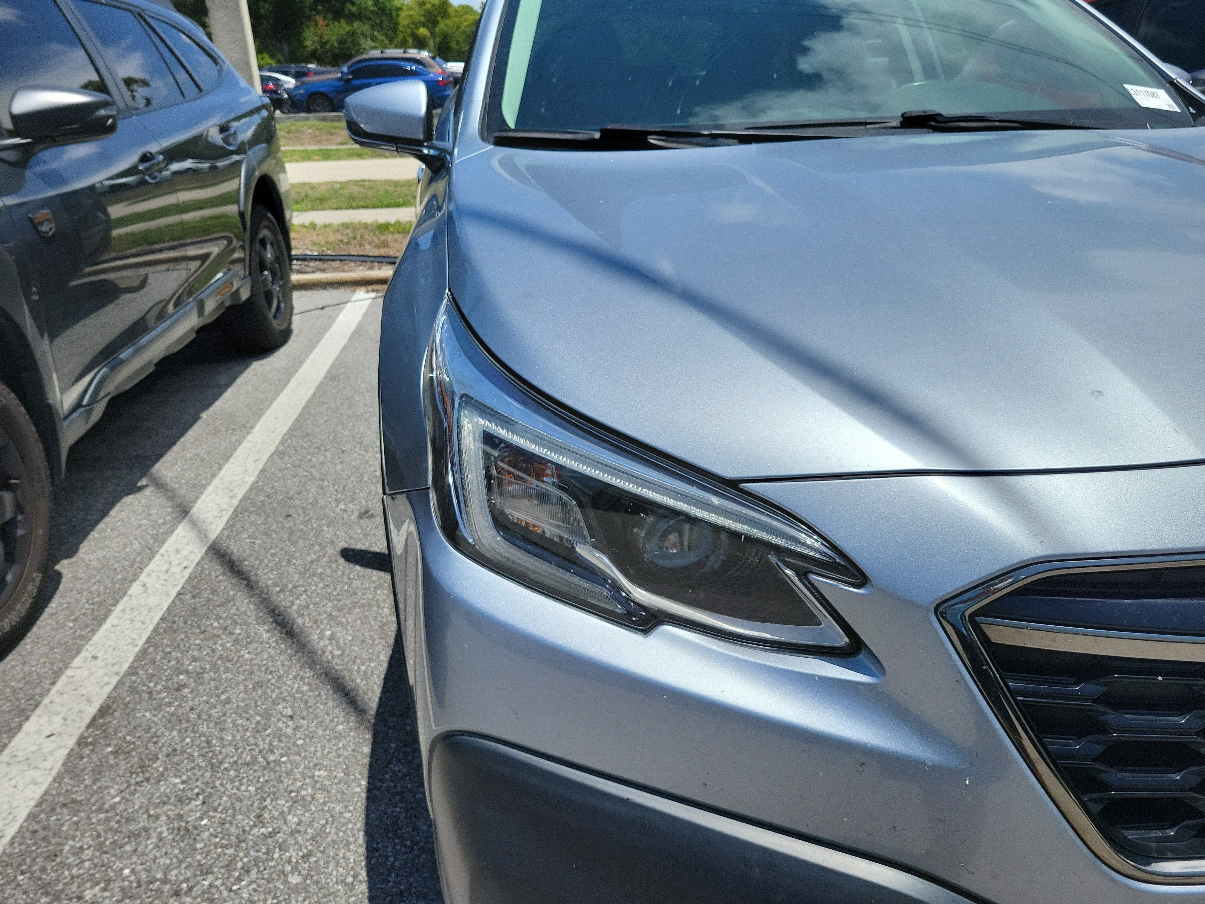 Used 2020 Ice Silver Metallic Subaru Limited image 6