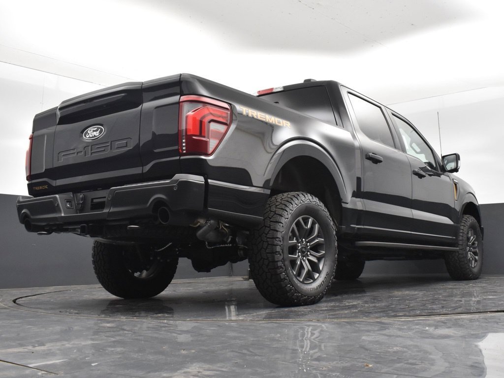 New 2026 Agate Black Metallic Ford Tremor® image 21