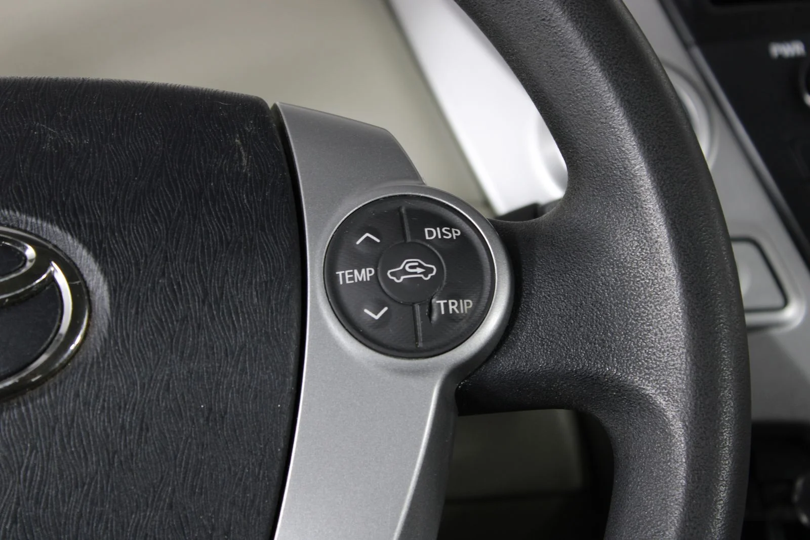 Used 2012 Blue Toyota Three image 21