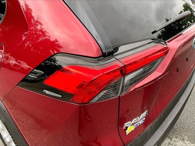Used 2021 Red Toyota XLE image 32