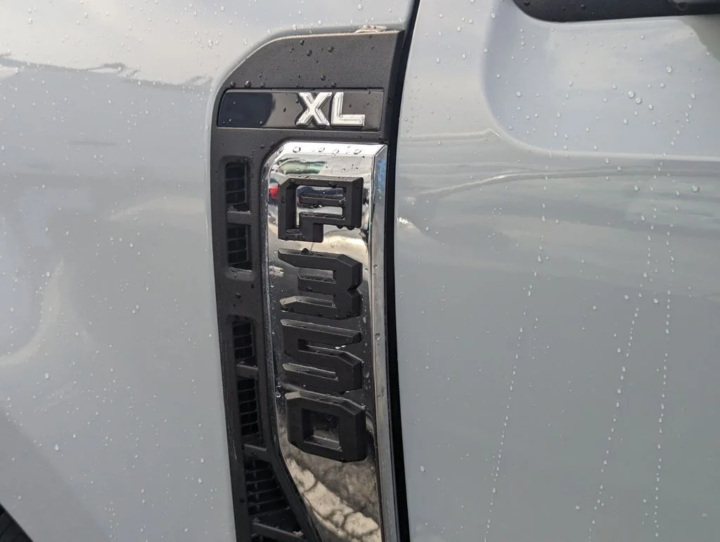 New 2026 Avalanche Ford F-350® XL image 12