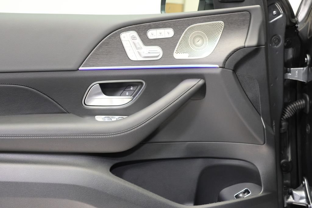 New 2026 Selenite Grey Metallic Mercedes-Benz GLE 350 image 32