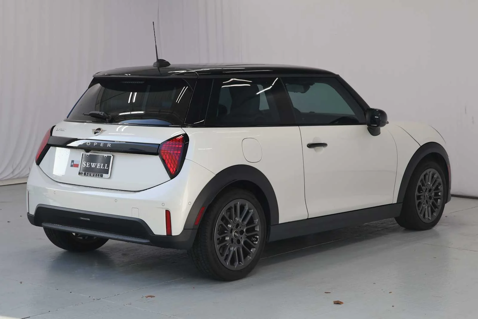 Used 2025 Nanuq White Metallic MINI Cooper image 7