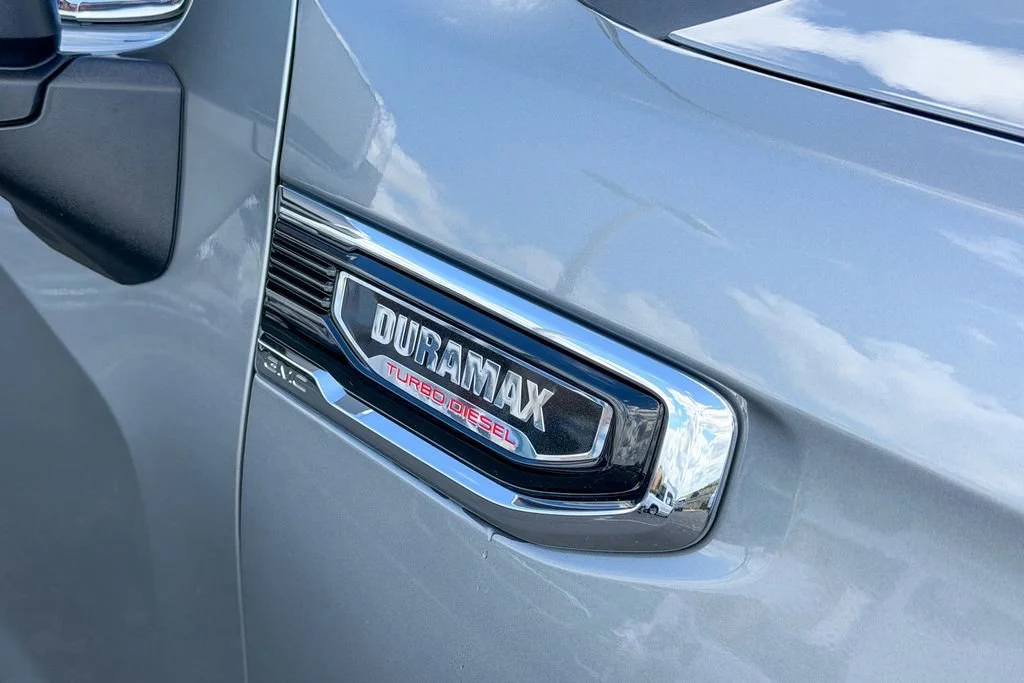 New 2026 Sterling Metallic GMC SLT image 5