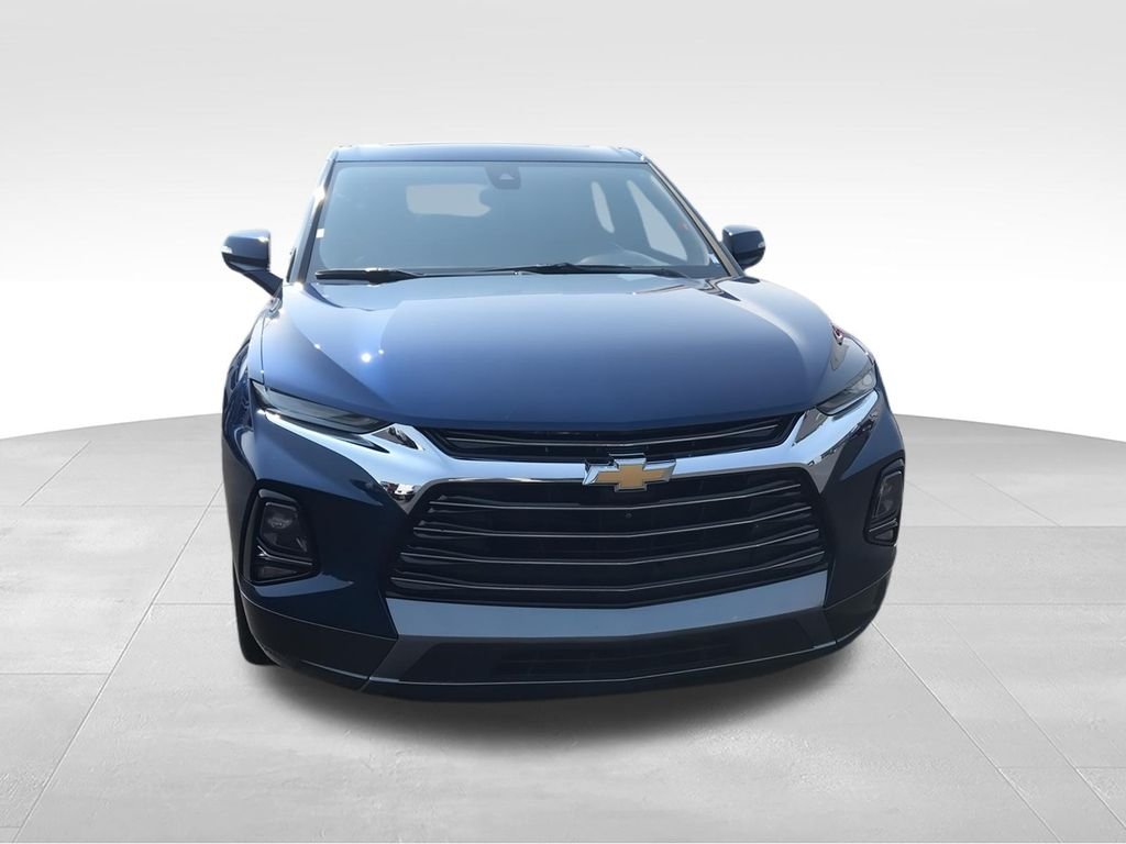 Used 2022 Blue Chevrolet Premier image 3