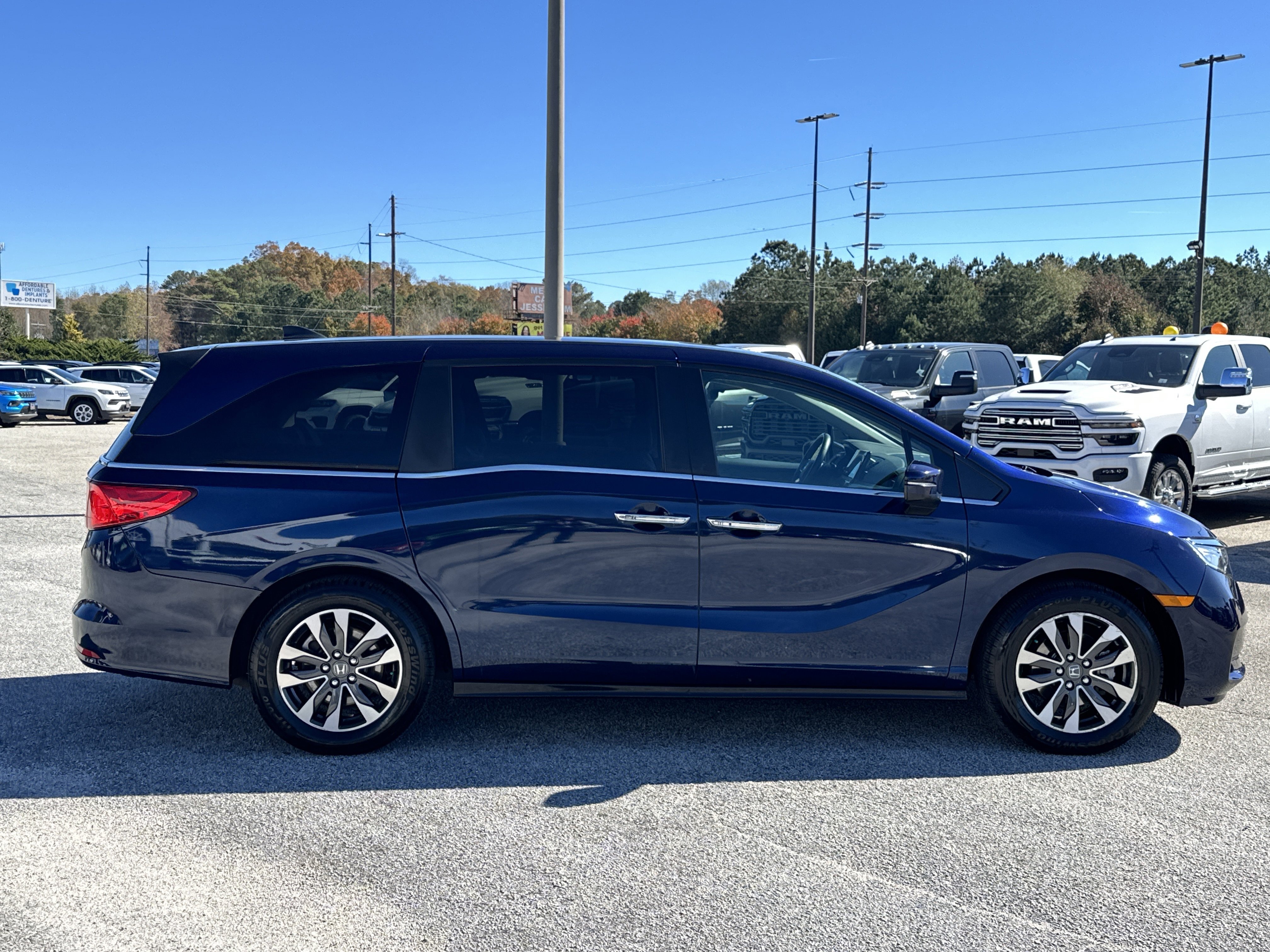 2024 Honda Odyssey EX-L - Photo 9